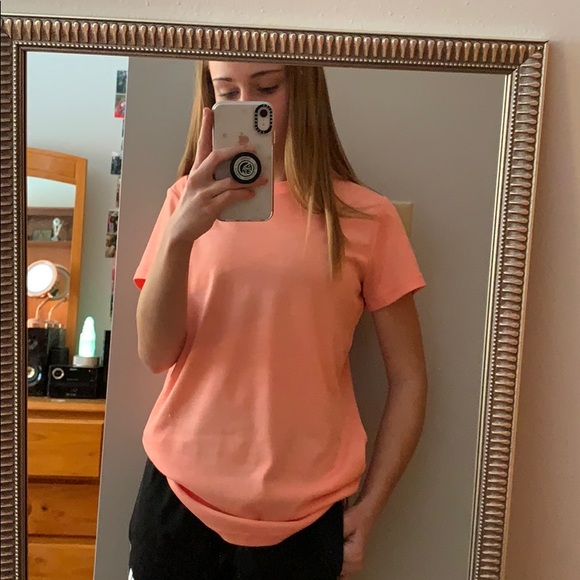 Coral Under Armour workout tee - Picture 5 of 5